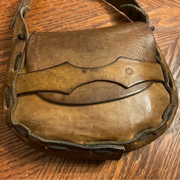 Gorgeously Real Earthy Handmade Thick Leather Weave Strap With Stamp Decor Bag! - Picture 2 of 16